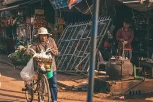 Tetap Bugar di Usia Senja, Ini 6 Rekomendasi Olahraga Untuk Lansia yang Aman dan Menyenangkan Olahraga untuk Lansia