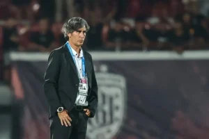 Bali United Berbesar Hati Usai Kans Meraih Trofi Ketiga Tertutup Foto : pelatih Bali United, Stefano "Teco" Cugurra (c) Media Bali United