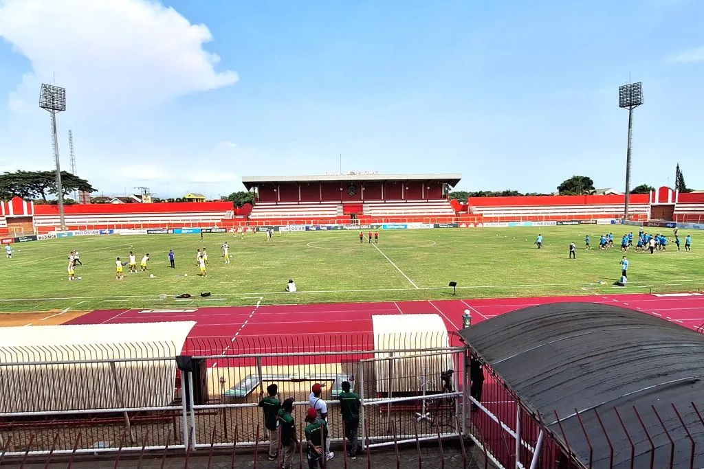 Rencana Arema FC Bermarkas Di Blitar Untuk Liga 1 Tak Dapat Restu Foto : Stadion Soepriadi Kota Blitar jadi home base Arema FC (c)bimaswara