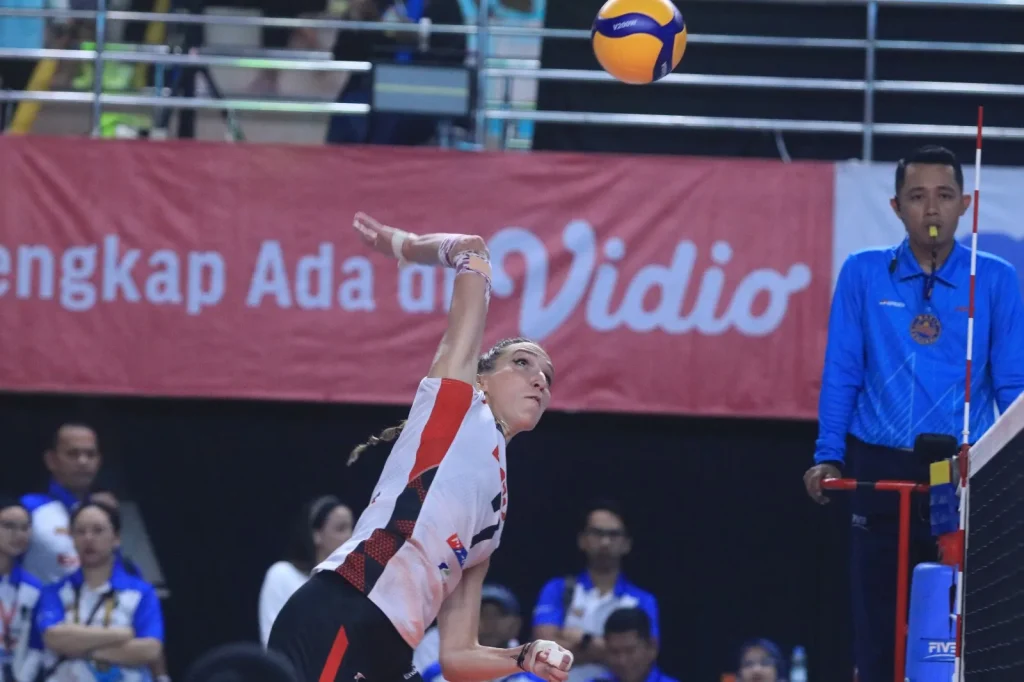 Hasil PLN Mobile Proliga 2024 : Sukun Badak Mengulang Hasil Positif, Jakarta Pertamina Endura Tembus Final Four Pemain Jakarta Pertamina Endura melakukan smash di PLN Mobile Proliga 2024. (C) proliga