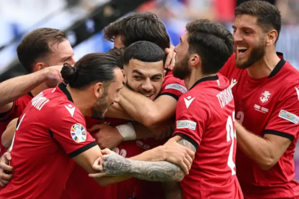 Euro 2024 : Statistik, Hasil Pertandingan Dan Top Skorer Matchday 3 Foto : Georges Mikautadze mengantar Georgia lolos sekaligus memimpin top skorer sementara Euro 2024 (c)uefa.com