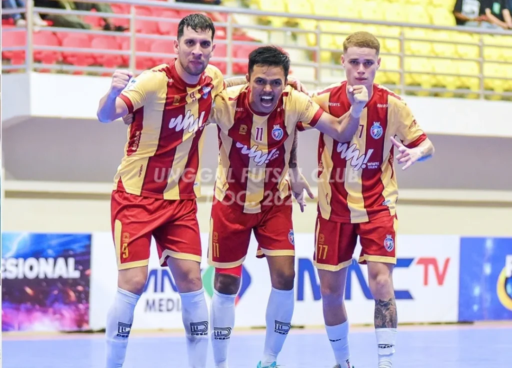 Unggul FC Malang Pecahkan Rekor Poin Usai Sapu 2 Laga Pemain Unggul FC merayakan golnya dalam pertandingan melawan Halus FC. (C) media unggul fc
