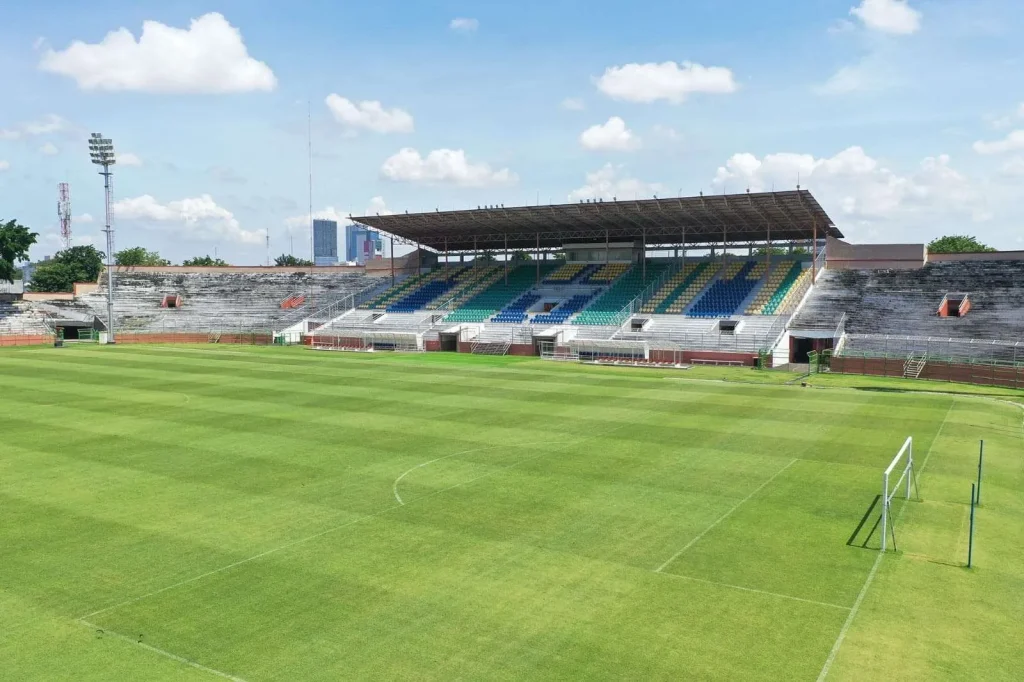 Jadwal Lengkap Timnas Indonesia Selama Gelaran Piala AFF U-19 Di Surabaya Foto : Stadion Gelora 10 Nopember siap jadi venue Piala AFF U-19 (c)rri.co.id