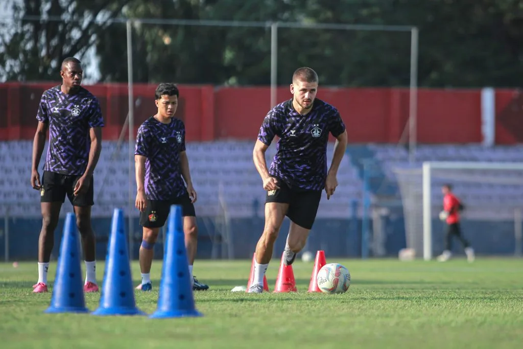 Bursa Transfer Liga 1 : Persik Lengkapi Pemain Asing, 6 Nama Terkonfirmasi Foto: Majed Osman jadi andalan lini serang Persik (c)mediapersikkediri
