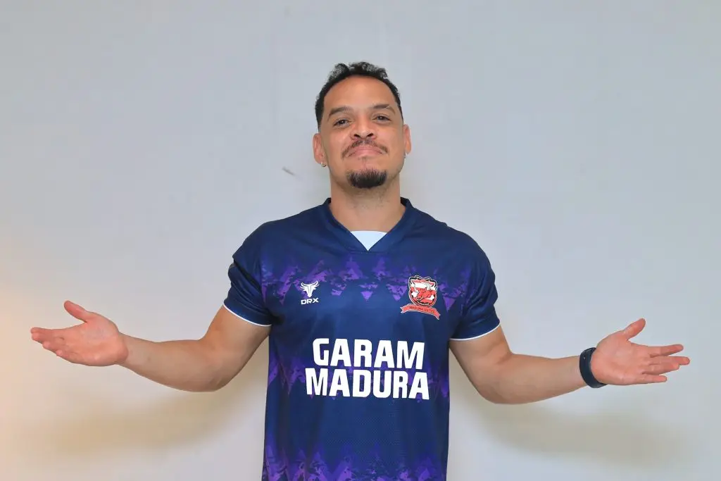 Madura United Usung Jersey Bernuansa Kearifan Lokal Di Piala Presiden 2024 Lulinha memakai jersey baru (c)mediamaduraunited