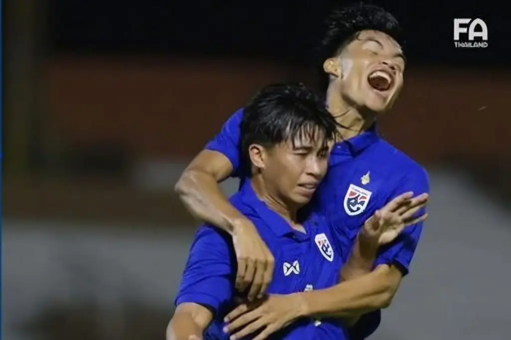 Malaysia Menang 11 Gol, Catat Rekor Baru Di ASEAN Cup U-19 Foto : Thailand menempel ketat Malaysia usai kalahkan Singapura (c)IGfathailand