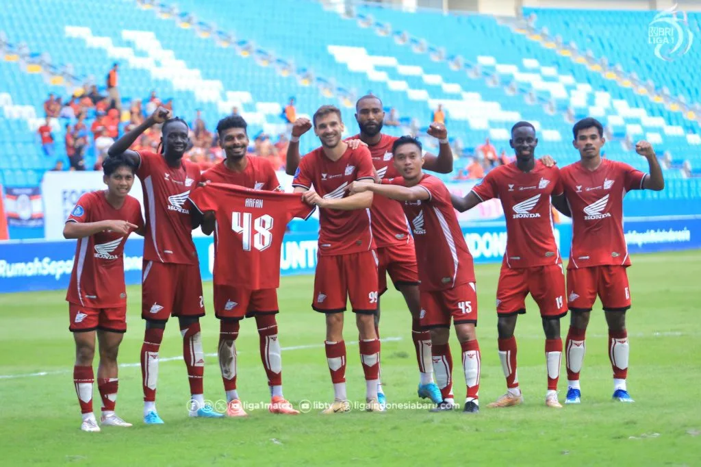 Gandeng Klub Liga 1, BTN Majukan Sepakbola Nasional Foto : para pemain PSM Makassar merayakan gol Nermin Haljeta (c)ligaindonesiabaru.com