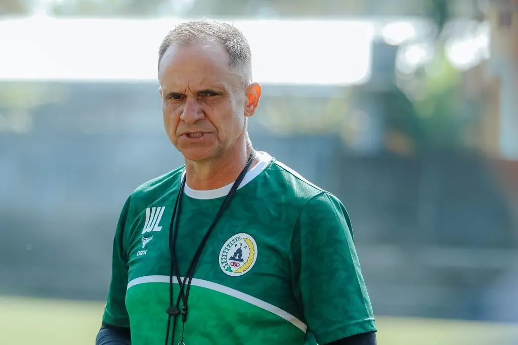 PSS Sleman Antiklimaks Menuju Target 7 Poin Di September Foto : pelatih asal Brasil, Wagner Lopes (c)XPSSleman