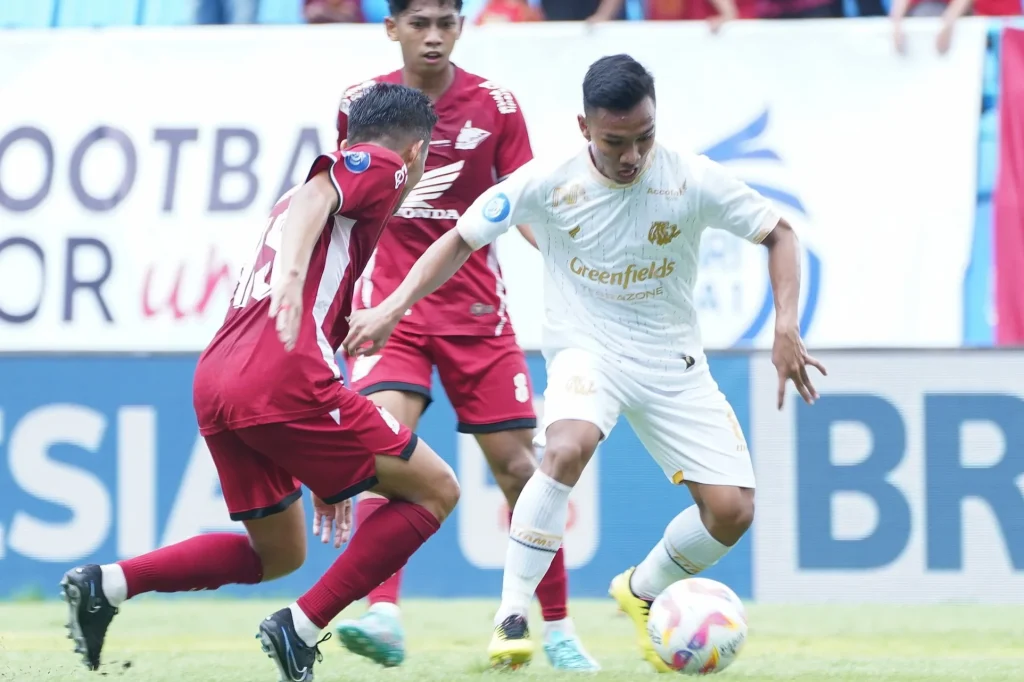 Review Pekan 5 Liga 1 : Borneo Ganti Memimpin, Papan Bawah Mulai Bangkit Foto : Arema FC lawan PSM Makassar (c)mediaaremafc