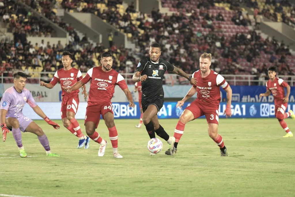 Review Pekan 4 Liga 1: Persebaya Ke Papan Atas, Penyerang Asing Dominan Foto (c)mediamaduraunited