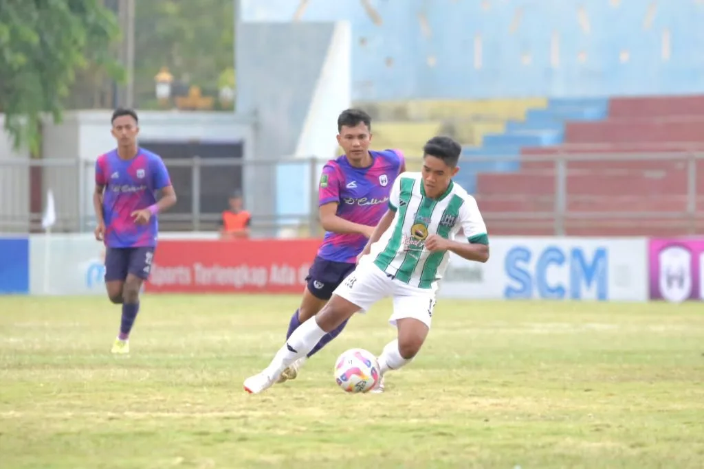 Persela Sapu 2 Kemenangan Di Papua, Derbi Jatim Imbang Foto : Rans Nusantara FC melawan Deltras FC berakhir imbang (c)mediadeltrasfc