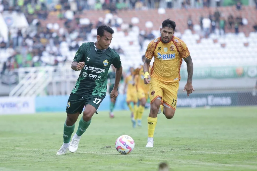 Senja Kala Persipura Dan SFC, Dari Gelimang Trofi Kini Tertatih Di Liga 2 Foto : Sriwijaya FC wajib bangkit dari keterpurukan di Liga 2 (c)ligaindonesiabaru.com