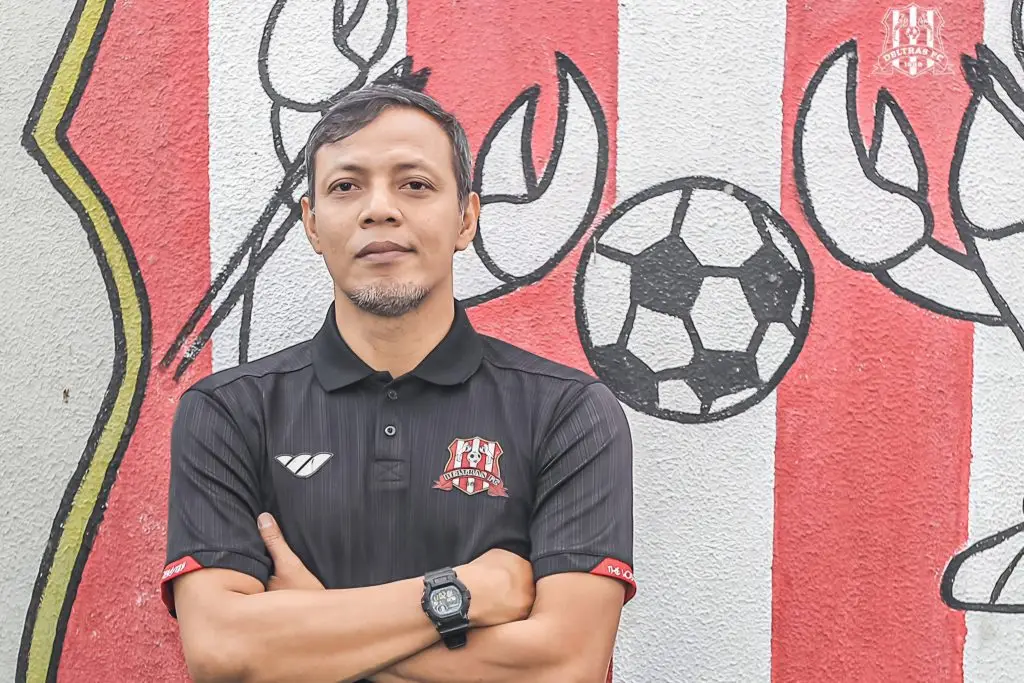 Alasan Rasional Deltras FC Untuk Fight Di Semua Pertandingan Liga 2 Foto : pelatih Deltras FC, Bejo Soegijantoro (c)IGdeltras.official