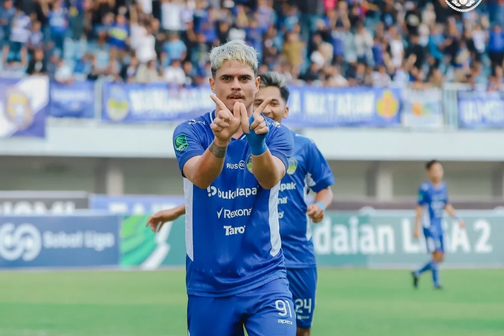 Review 8 Besar Liga 2: Bhayangkara FC On The Track, Persela Tertahan Foto : striker PSIM, Rafinha pimpin klasemen top skorer Liga 2 (c)XPSIMJOGJA
