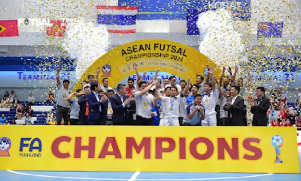 Timnas Futsal Indonesia Juara ASEAN Futsal Championship 2024, Harus Tunggu 14 Tahun Momen perayaan gelar juara Timnas Futsal Indonesia di ajang ASEAN Futsal Championship 2024. Foto: Media Timnas