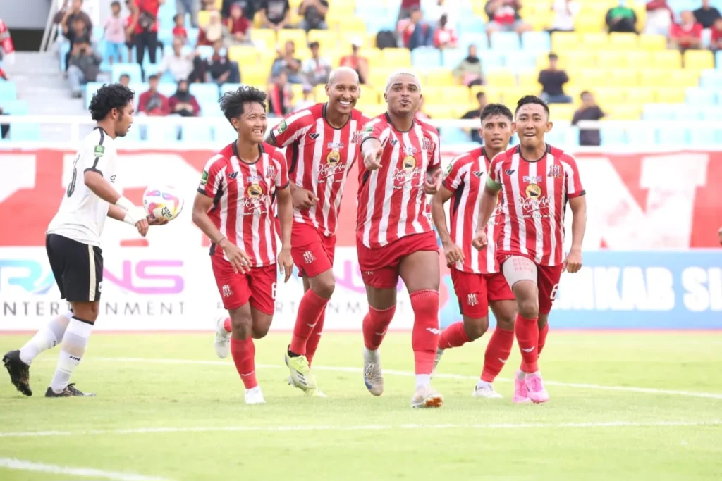 Review Pekan 14 Liga 2: Gresik United vs Persipal, Satu Dari Sekian Laga Keras Foto : selebrasi gol Emerson dalam kemenangan Deltras FC (c)media-deltrasfc