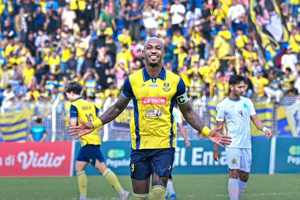 Review Pekan 14 Liga 2: Gresik United vs Persipal, Satu Dari Sekian Laga Keras Foto : Paulo Henrique jadi mesin gol utama Persikota (c)instagram-persikotafc1994