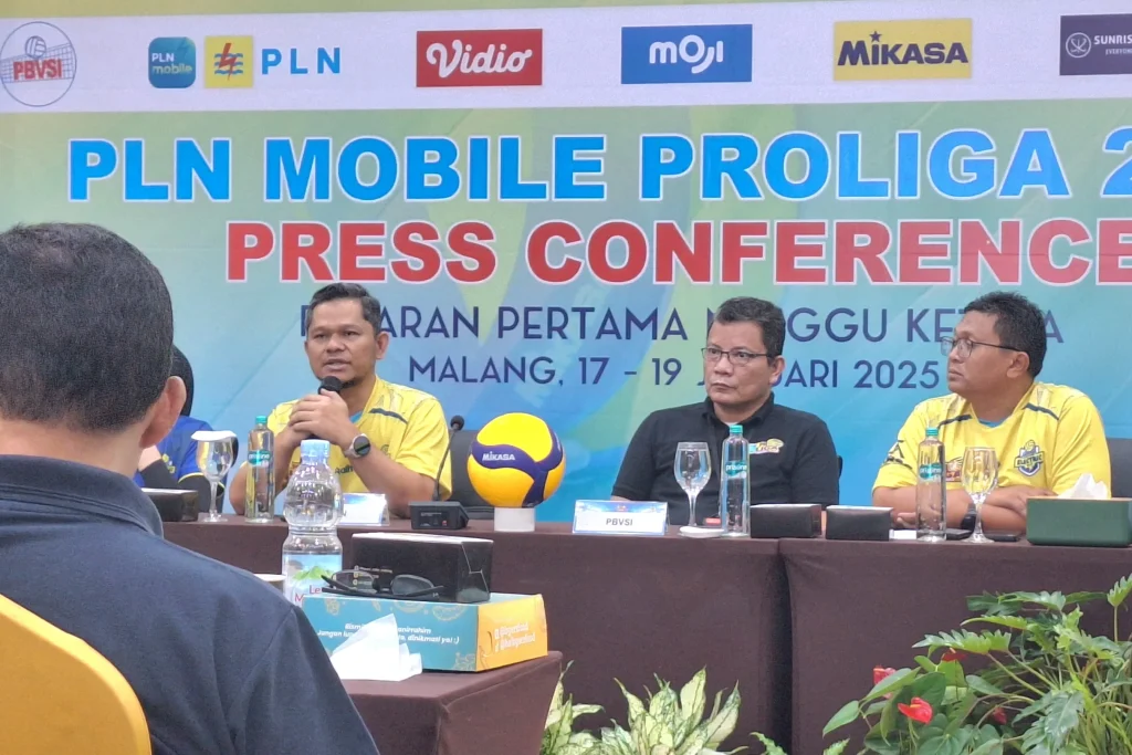 Ada Cashback Tiket, Ini Jadwal Proliga Di Malang Foto : Ketua Harian Jakarta Electric PLN, Ratri Nugroho (kiri) (c)bimaswara