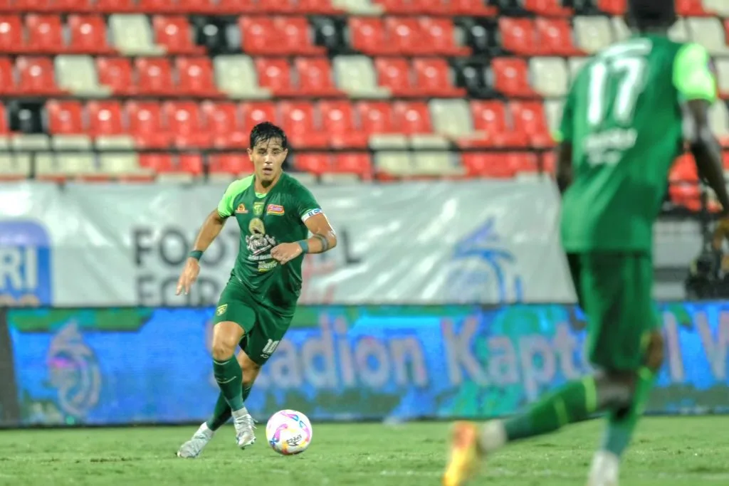 5 Laga Tak Menang, Suporter Persebaya Bergerak Foto : performa Bruno Moreira bersama Persebaya sedang anjlok di Liga 1 (c)media-persebaya