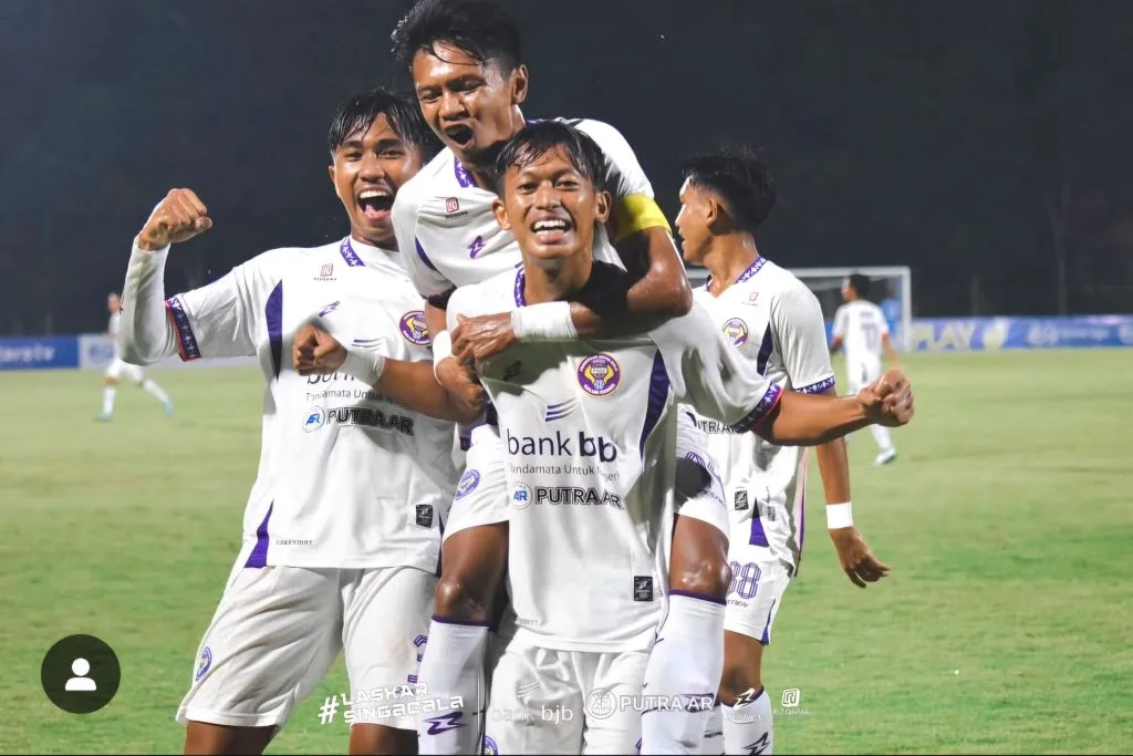 Review Pekan 7 Liga Nusantara: Grup Bali Serba Pertama, Ricuh Di Solo Foto : selebrasi gol pemain PSGC Ciamis (c)instagram-baladgaluhcms