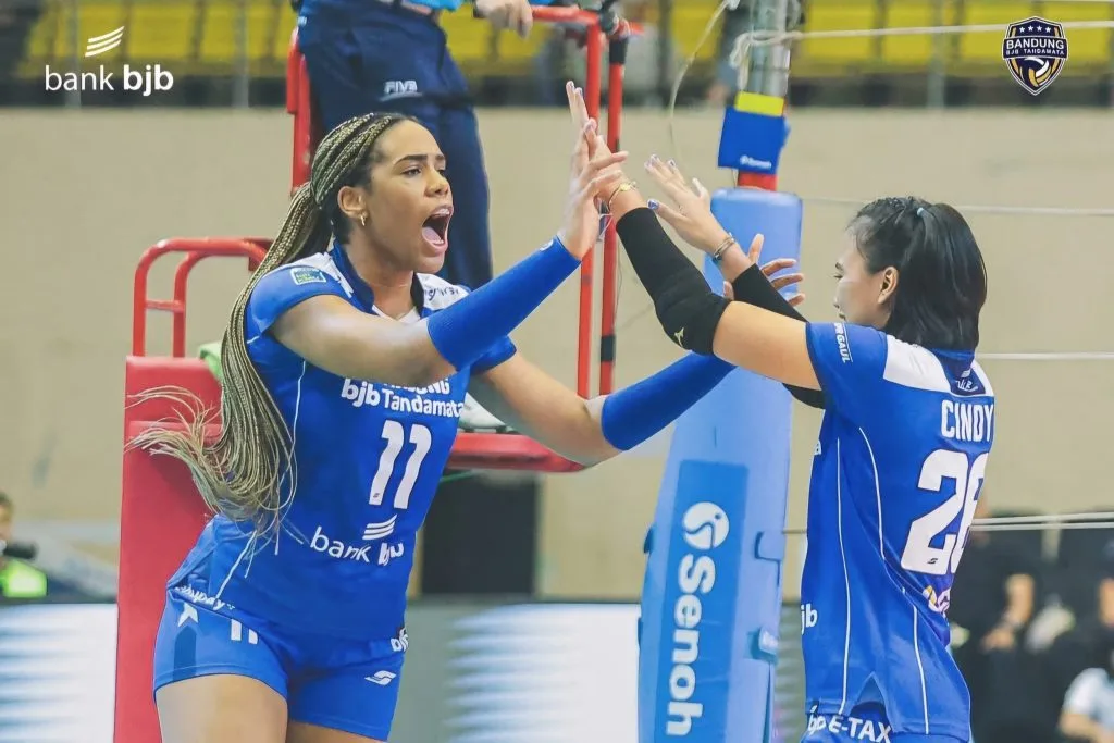 Bandung BJB Bangkit, 3 Game Tanpa Set Tambahan Foto : pemain asing asal Republik Dominika, Madeline Guillen berperan krusial (c)instagram-bandungbjbtandamataofficial