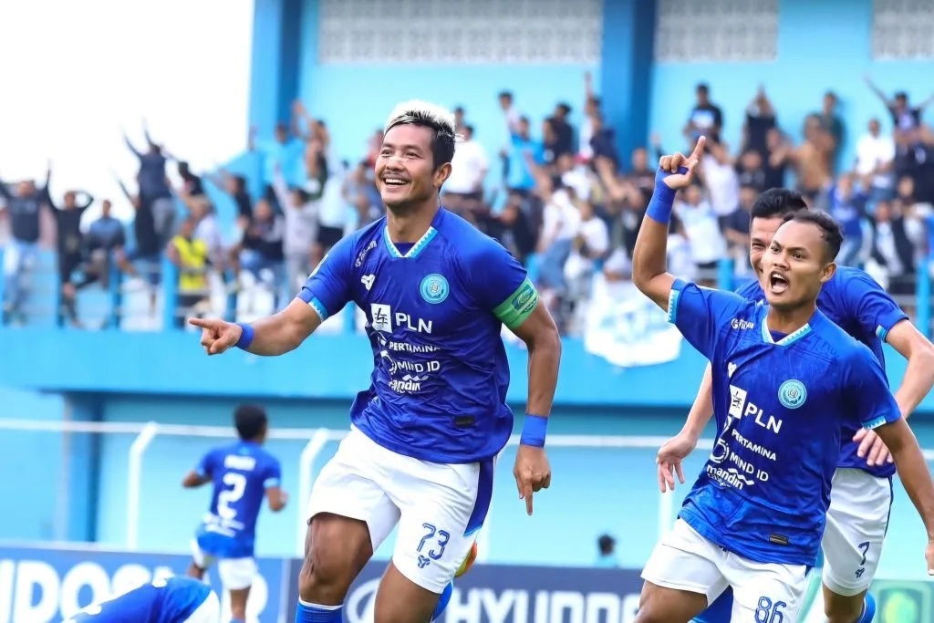 Review Play-Off Liga 2: Adhyaksa FC Bertahan, Poin Penutup Nusantara Foto : Jajang Mulyana sumbang gol untuk Macan Muria (c)instagram-persiku-kudus