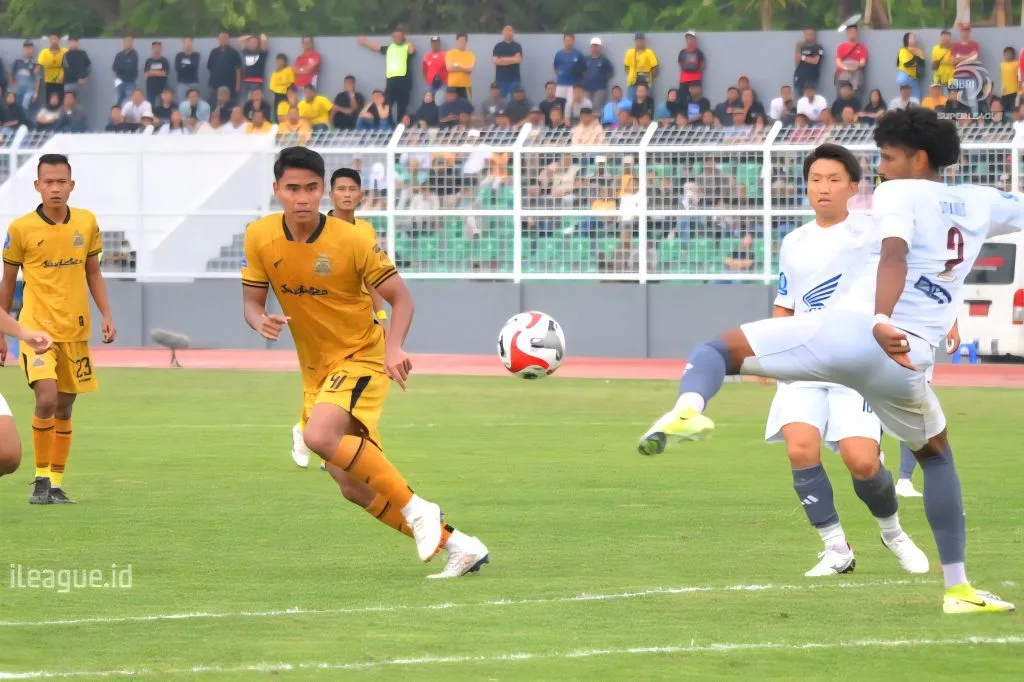 Bhayangkara FC Nir Kemenangan Dalam 3 Laga Foto : Muhammad Ferrari dalam laga Bhayangkara FC di Stadion Sumpah Pemuda Bandar Lampung (c)ileague.id
