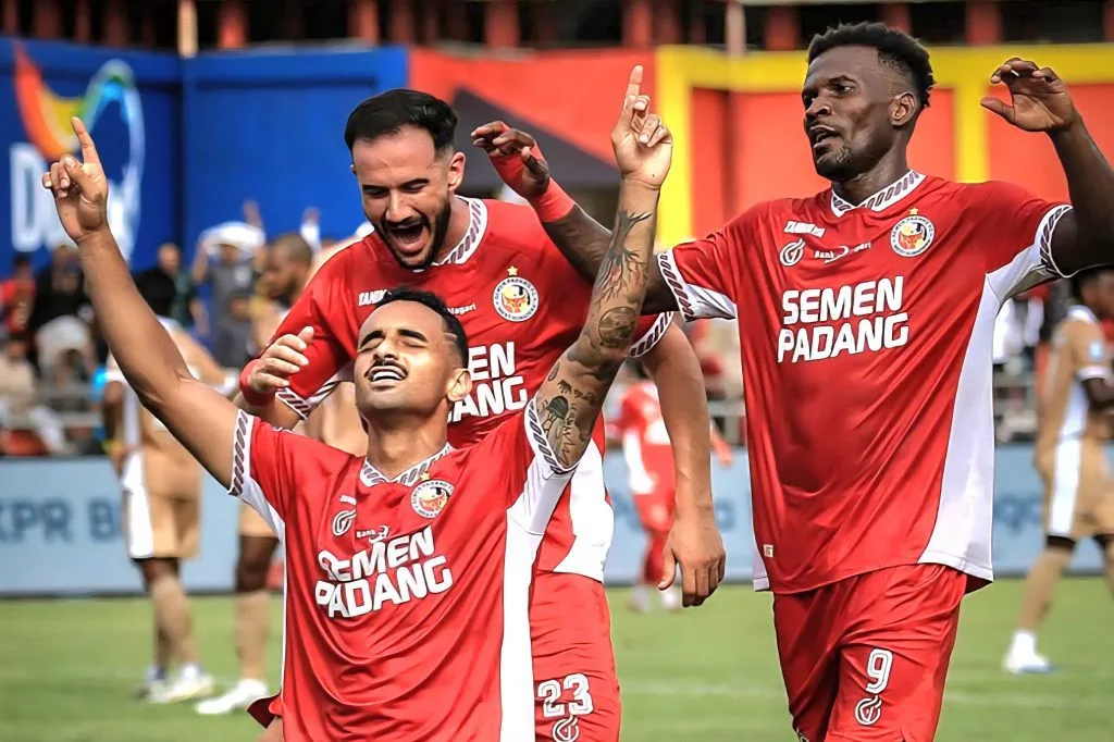 Review Pekan 3 Super League: Rekor Gol Dan Dominasi Brasil Foto : Bruno Gomes jadi andalan lini serang Semen Padang (c)ileague.id
