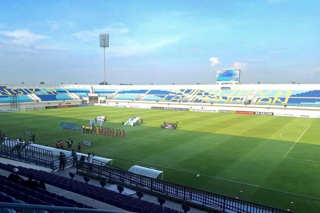 Awal Buruk Persela Dengan Sanksi Berat 1 Musim Foto : Stadion Surajaya Lamongan sepi karena sanksi tanpa penonton selama Championship 2025/26 (c)IanSetiawan