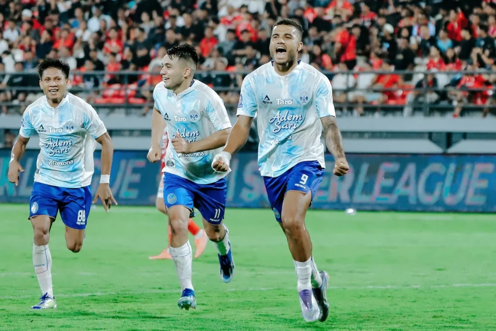 PSIM Tak Lagi Spesial, PSBS Menengok Sejarah Foto : selebrasi gol Anton Oliver Fase (c)X-PSIMJOGJA