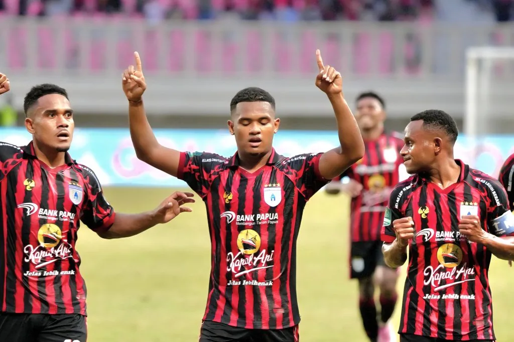 Review Pekan 6 Championship : Gol Penentu Poin Foto : kontribusi penting Ramai Rumakiek untuk Persipura (c)ileague.id