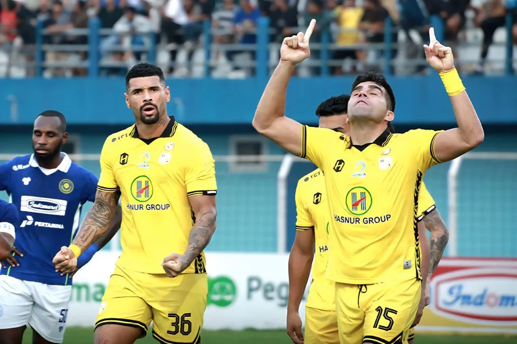 Review Pekan 22 Championship : Buka Asa Promosi Foto : Fabiano Beltrame dan Renan Alves bawa Barito Putera ke papan atas Championship (c)ileague.id