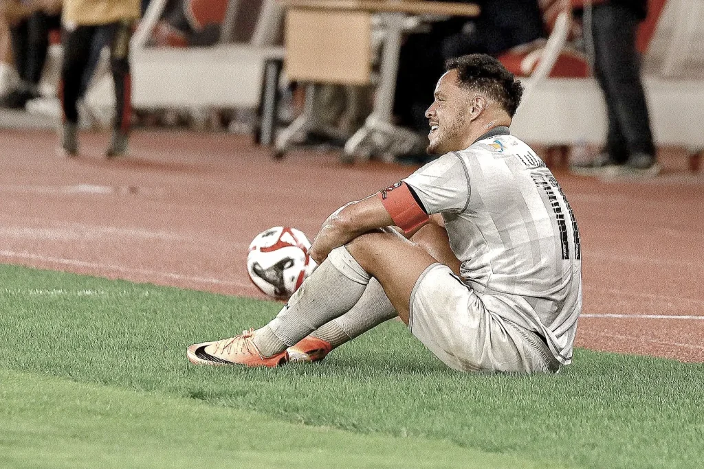 Madura United Menang, Persis Solo Degradasi Foto : ekspresi kapten Madura United, Lulinha di salah satu pertandingan Super League (c)X-MaduraUnitedFC