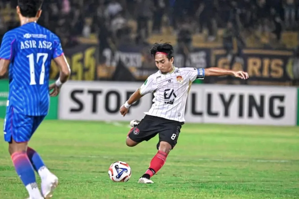 Review Pekan 25 Championship : Timur Super Seru Foto : kapten tim Persekat Tegal, Taufiq (c)ileague.id